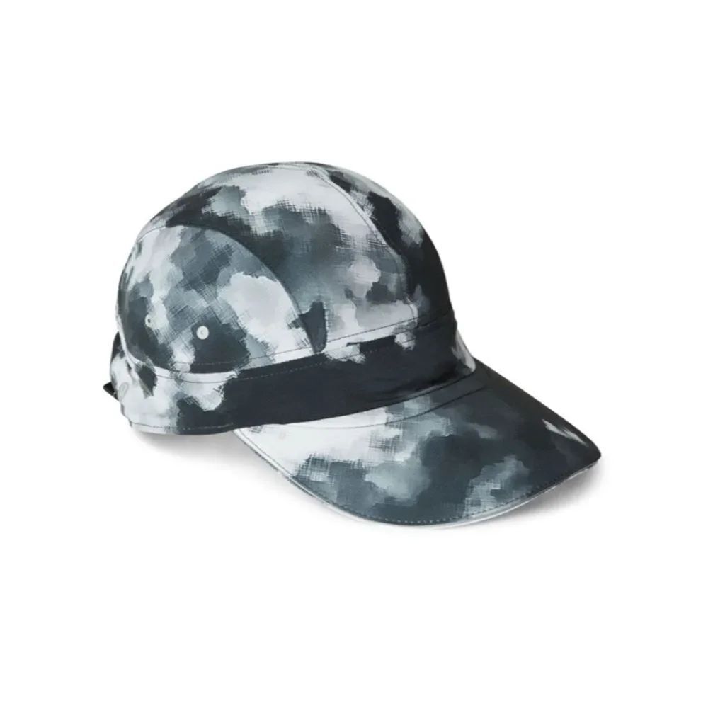 Lululemon Race To Place Run Hat 2.0
Blooming Pixie White Black